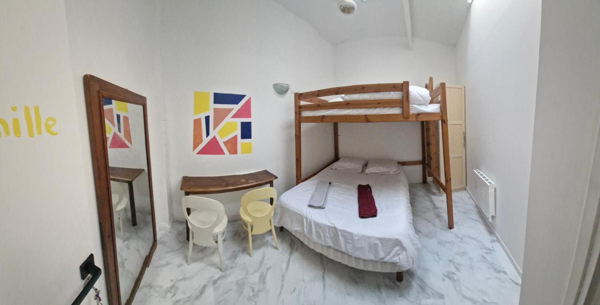 Bed And Breakfast Chez L'Habitant Марсель Екстер'єр фото