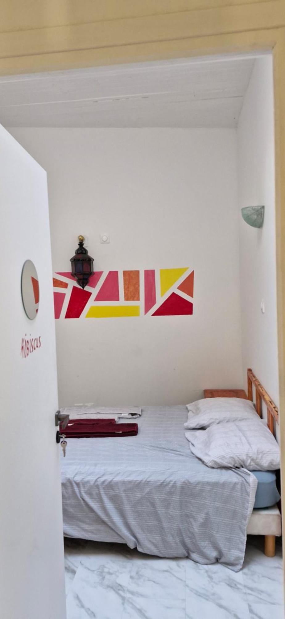 Bed And Breakfast Chez L'Habitant Марсель Номер фото