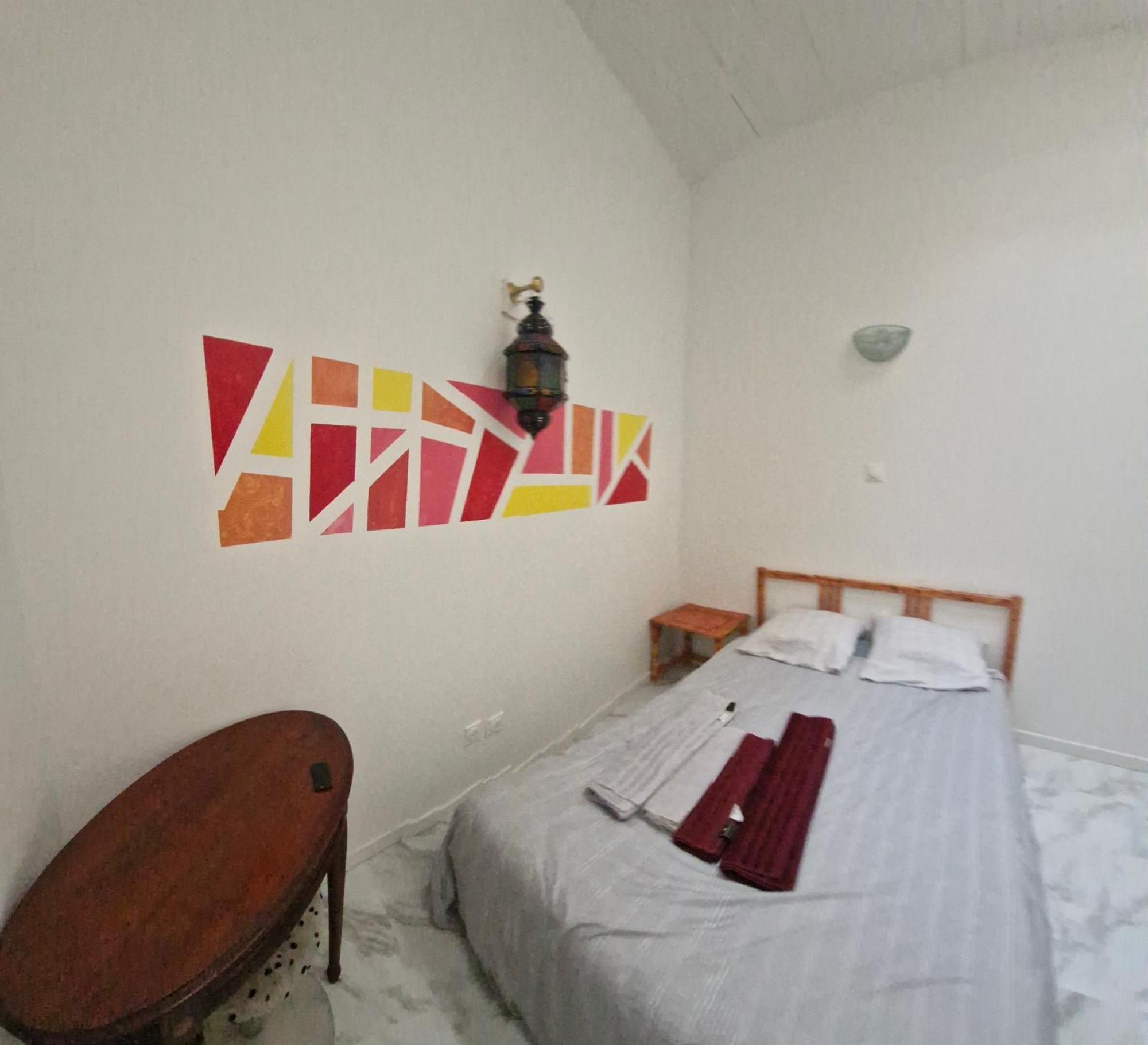 Bed And Breakfast Chez L'Habitant Марсель Номер фото